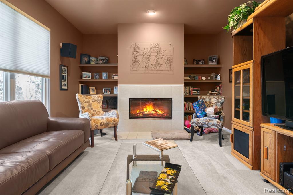 40700 Kingsley Lane, Novi, MI 48377 — Photo 11