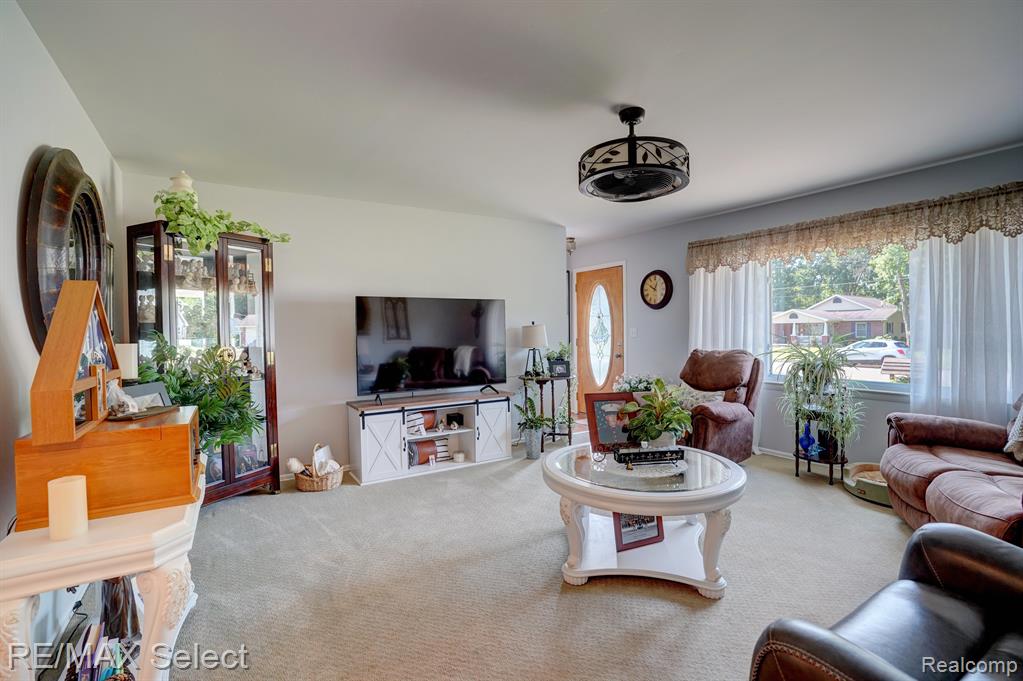 4085 Manner Drive, Flint, MI 48506 — Photo 13