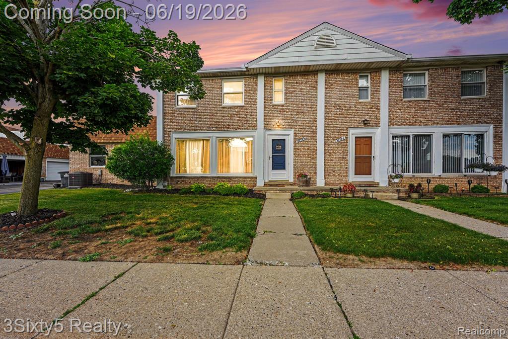 37592 Garden Court, Westland, MI — front exterior