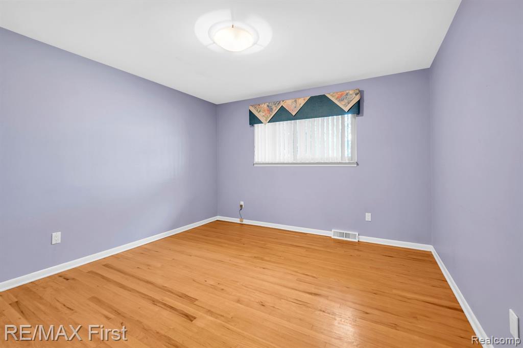 4191 ANGELINE Drive, Sterling Heights, MI 48310 — Photo 24