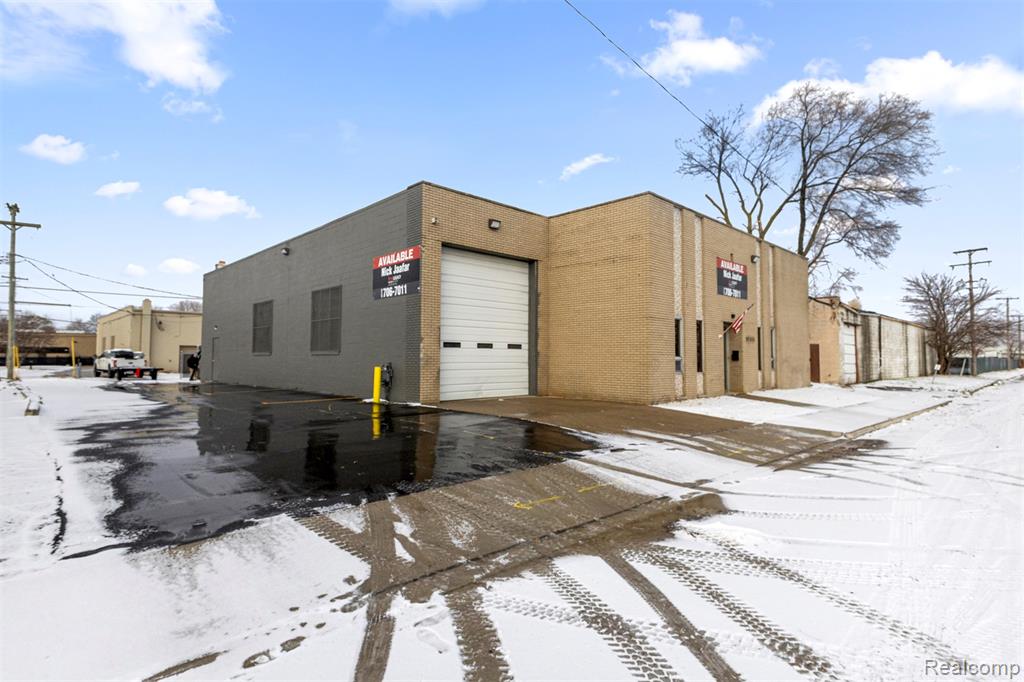 23201 Roseberry Avenue, Warren, MI 48089 — Photo 4