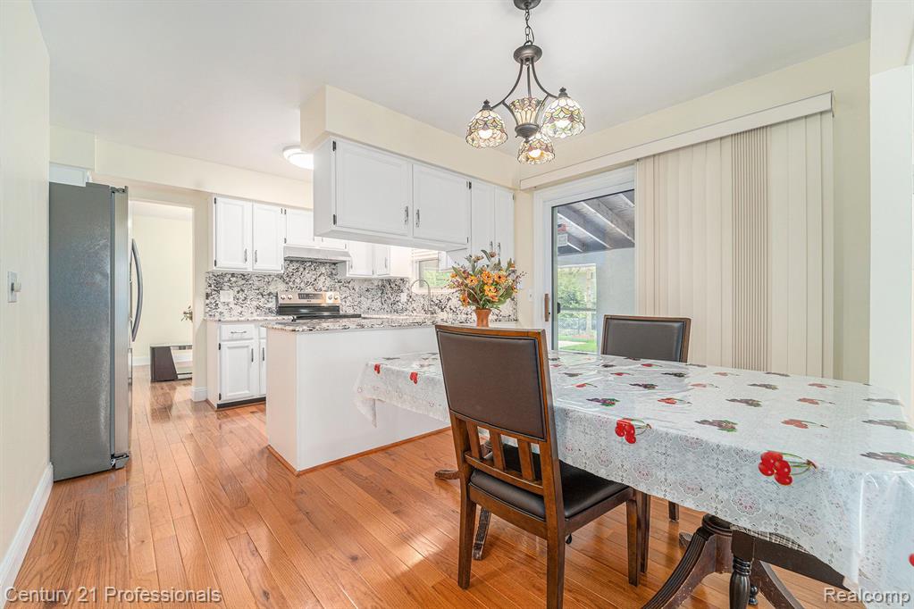 5800 CLIFFSIDE Drive, Troy, MI 48085 — Photo 10