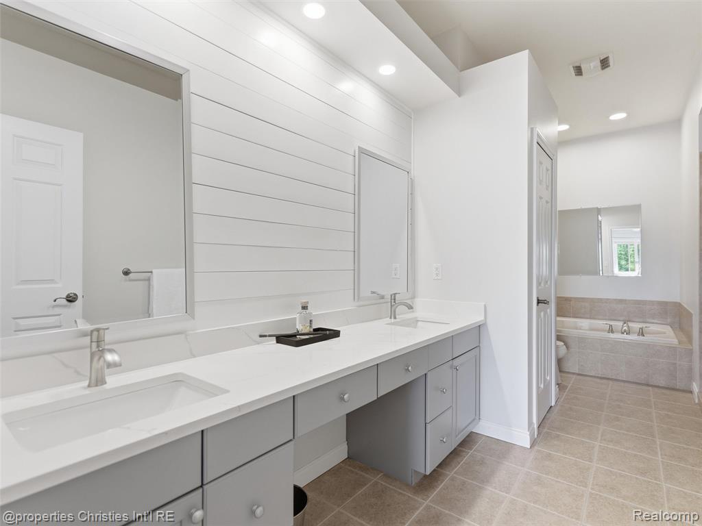 10822 Sparkling Waters Court, South Lyon, MI 48178 — Photo 34