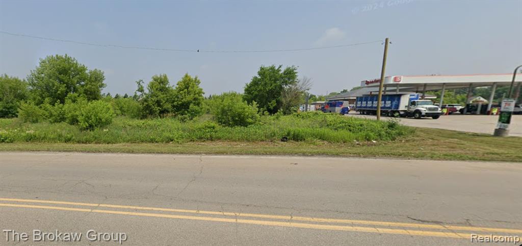 9805 E Richfield Road, Davison, MI 48423
