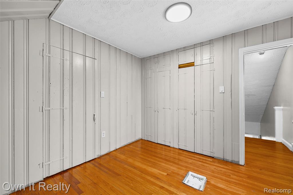 8585 Marlowe Street, Detroit, MI 48228 — Photo 21