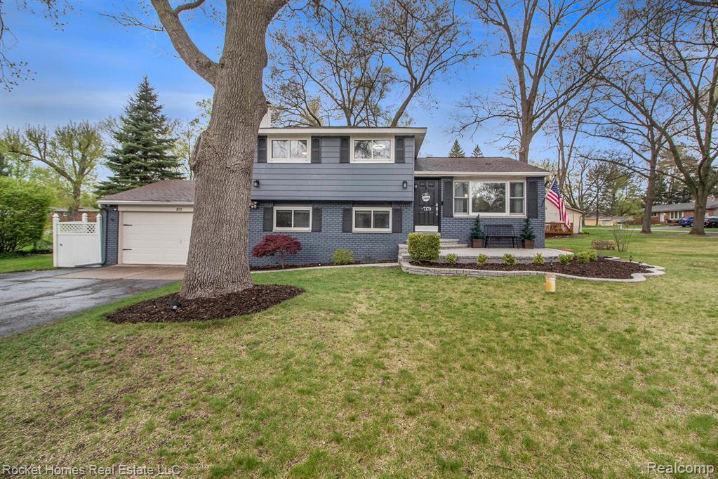 7170 Crestmore Street, West Bloomfield, MI 48323 — Photo 4