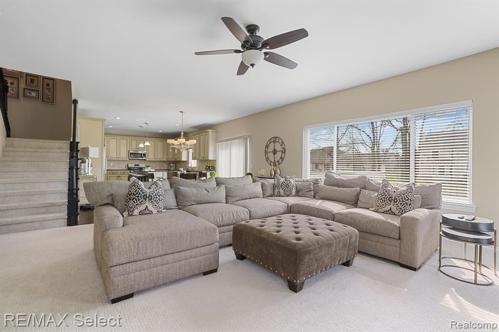 9212 HIDDEN OAKS Drive, Grand Blanc, MI 48439 — Photo 7