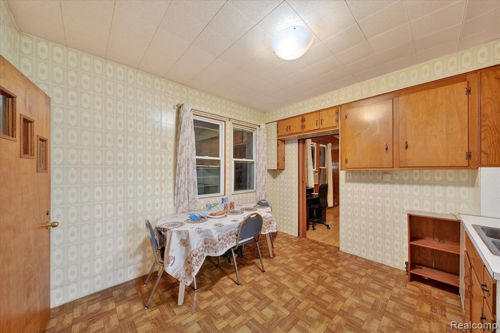 5086 Casmere Street, Detroit, MI 48212 — Photo 13