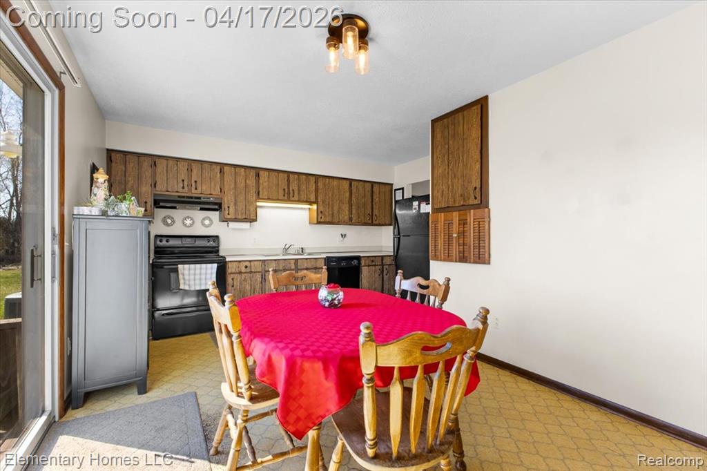 1650 Cove Road, Wales, MI — Photo 25