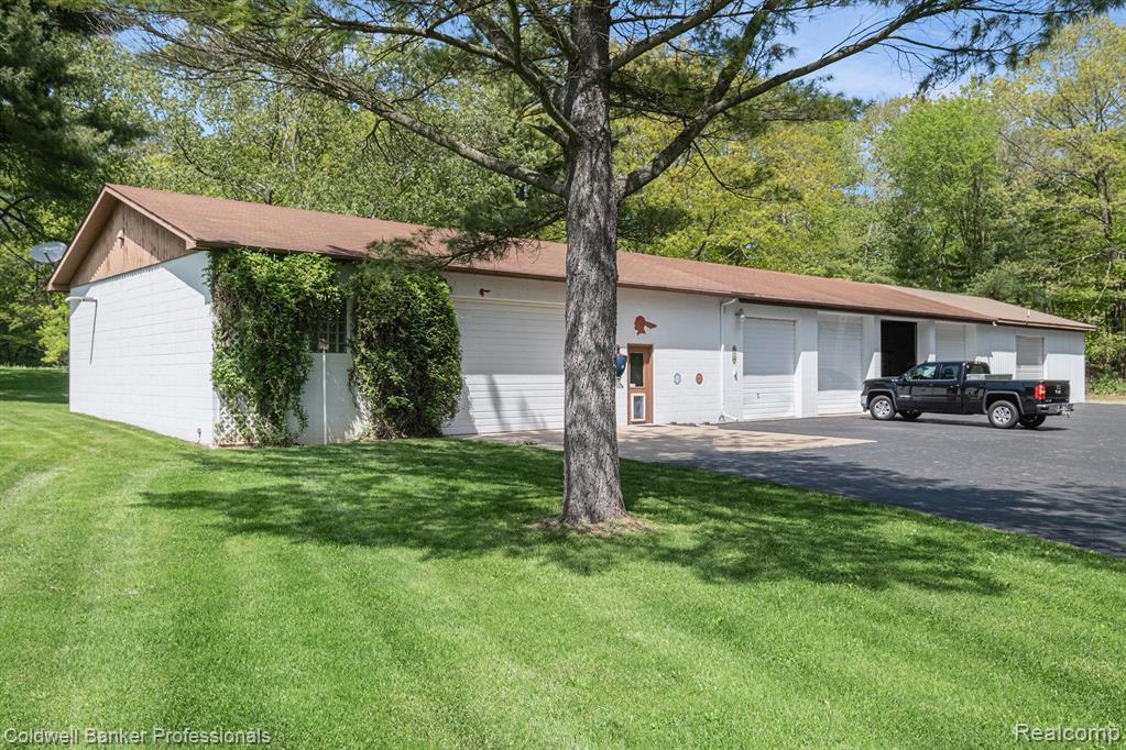 2103 E NEWARK Road, Lapeer, MI 48446 — Photo 56