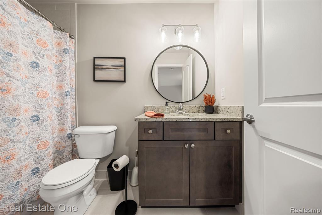 48582 EASTBRIDGE Drive, Canton, MI 48188 — Photo 28