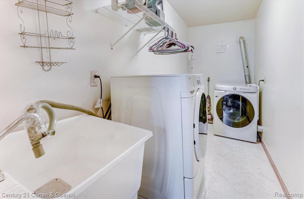 43563 Lotus Drive, Canton, MI 48188 — Photo 19