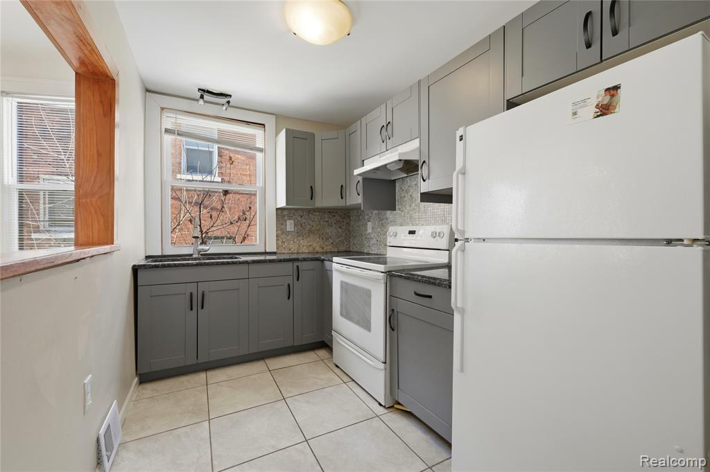 4200 W Buena Vista Street, Detroit, MI 48238 — Photo 16