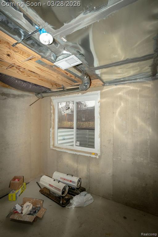 8475 Stout Avenue, Warren, MI 48093 — Photo 32