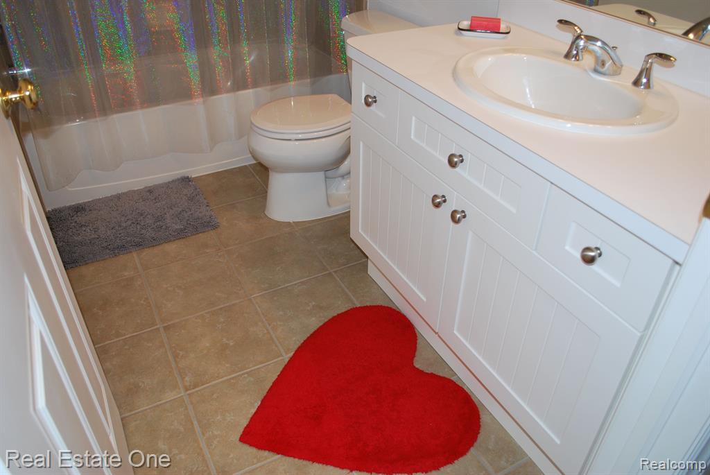 49664 TAFT Lane, Canton, MI 48188 — Photo 67