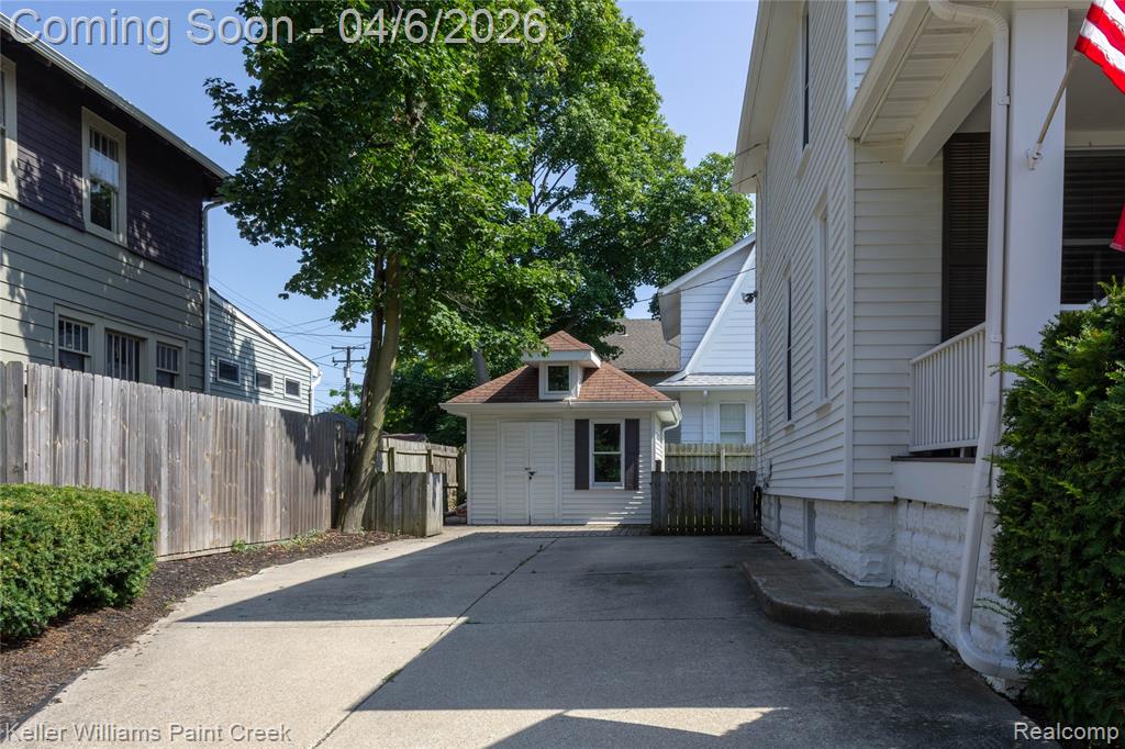 612 GEORGE Street, Birmingham, MI 48009 — Photo 8