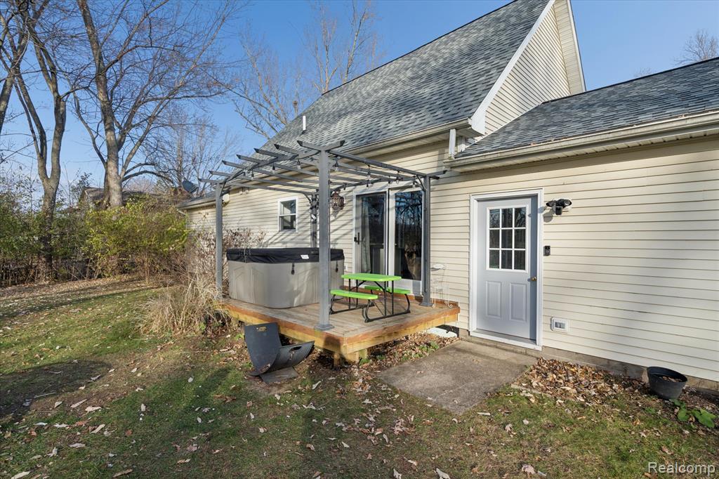 6974 Surrey Lane, Jackson, MI 49201 — Photo 29