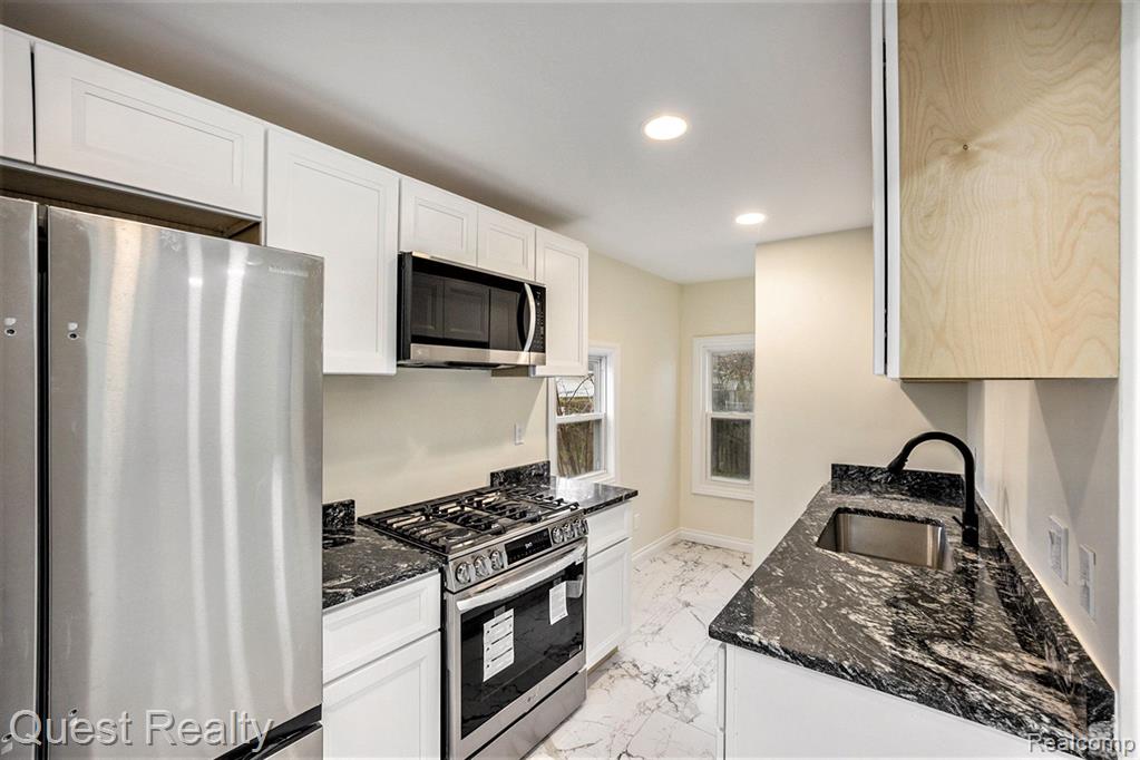9 Hubbard, Mount Clemens, MI 48043 — Photo 9