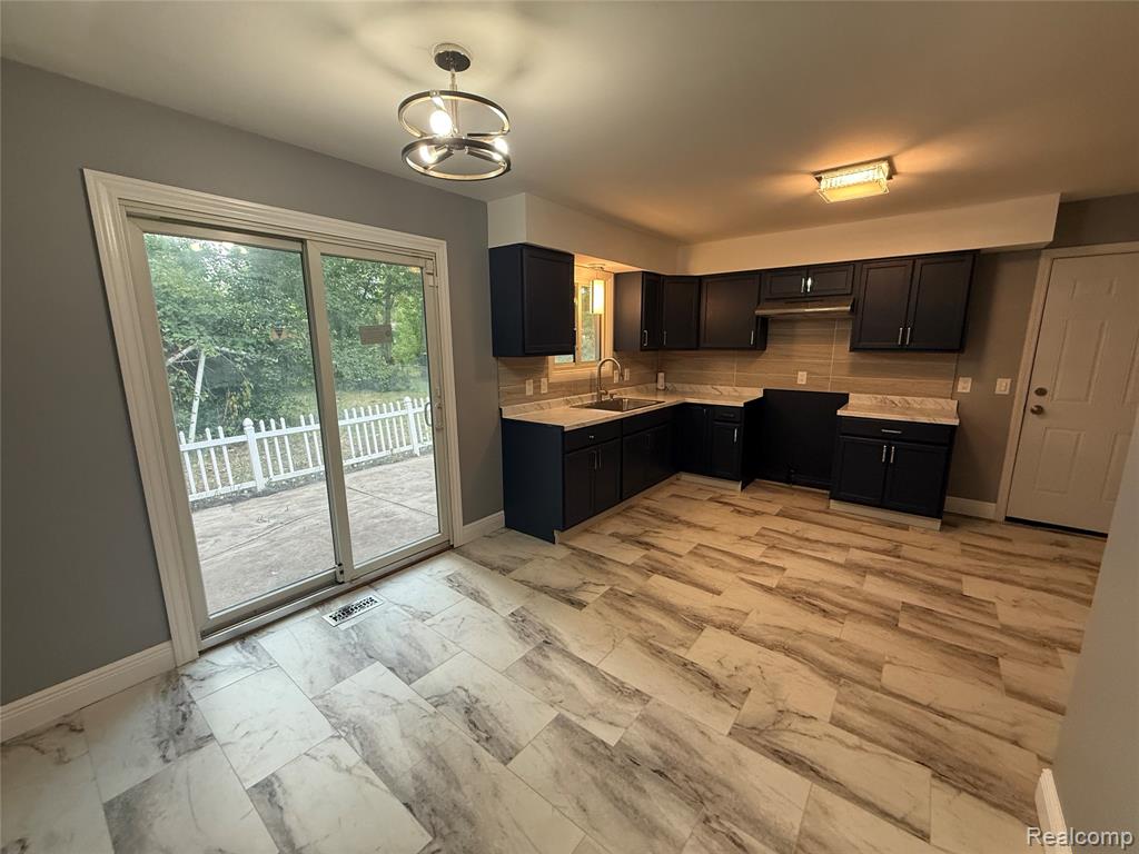 3308 Spring Valley Drive, Flint, MI 48504 — Photo 6