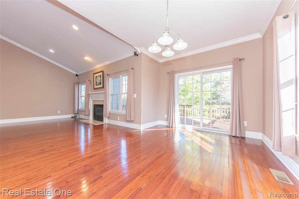 26610 Valhalla Drive, Farmington Hills, MI 48331 — Photo 31