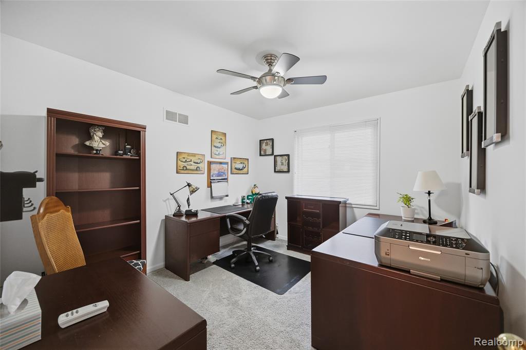 6670 Copper Creek Dr W, Washington, MI — Photo 23