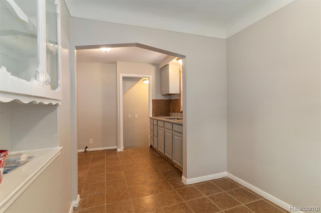 15486 FAIRMOUNT Drive, Detroit, MI 48205 — Photo 13