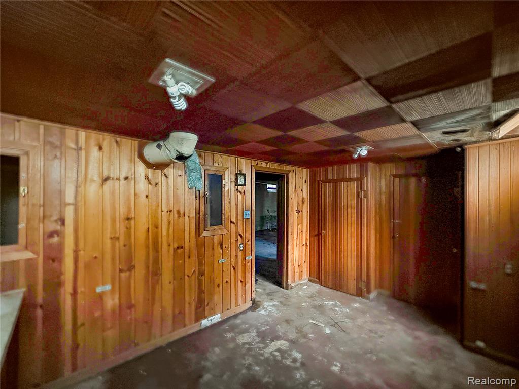 13334 Elmdale Street, Detroit, MI 48213 — Photo 33
