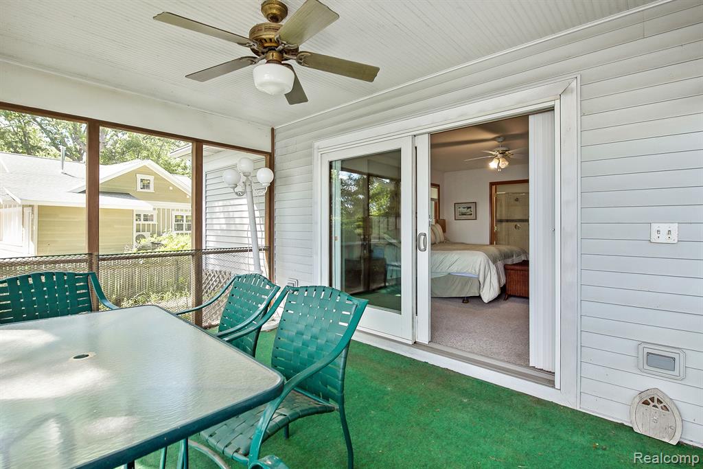 7636 THARP Drive, Whitmore Lake, MI 48189 — Photo 38