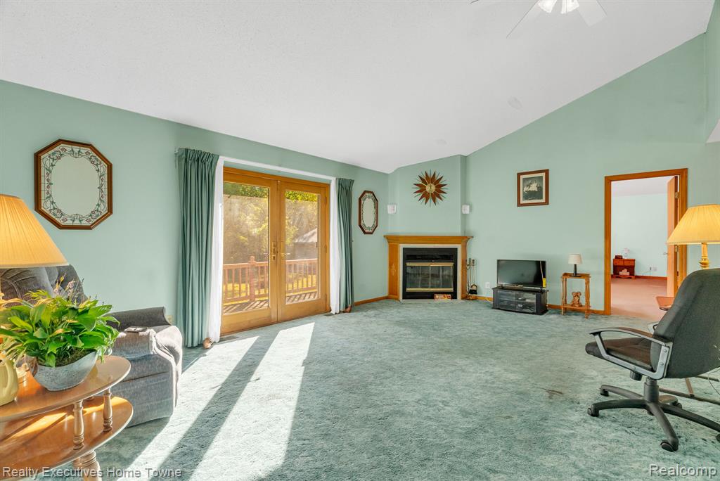 4602 Meadowlawn Drive, Fort Gratiot, MI 48059 — Photo 15