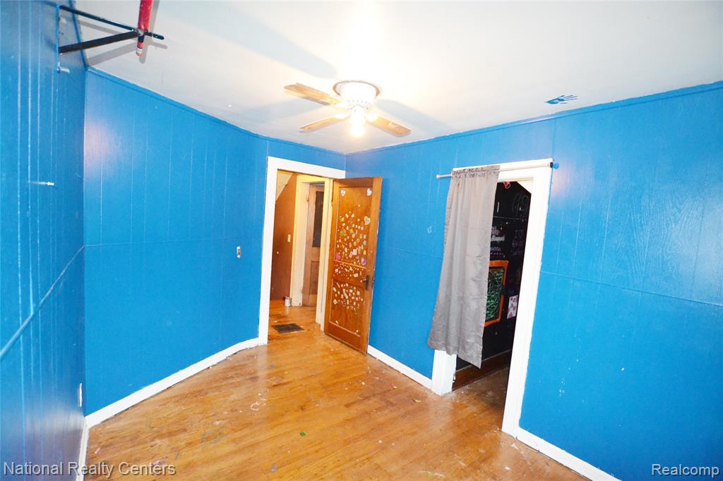 757 Orchard Street, Wyandotte, MI 48192 — Photo 18