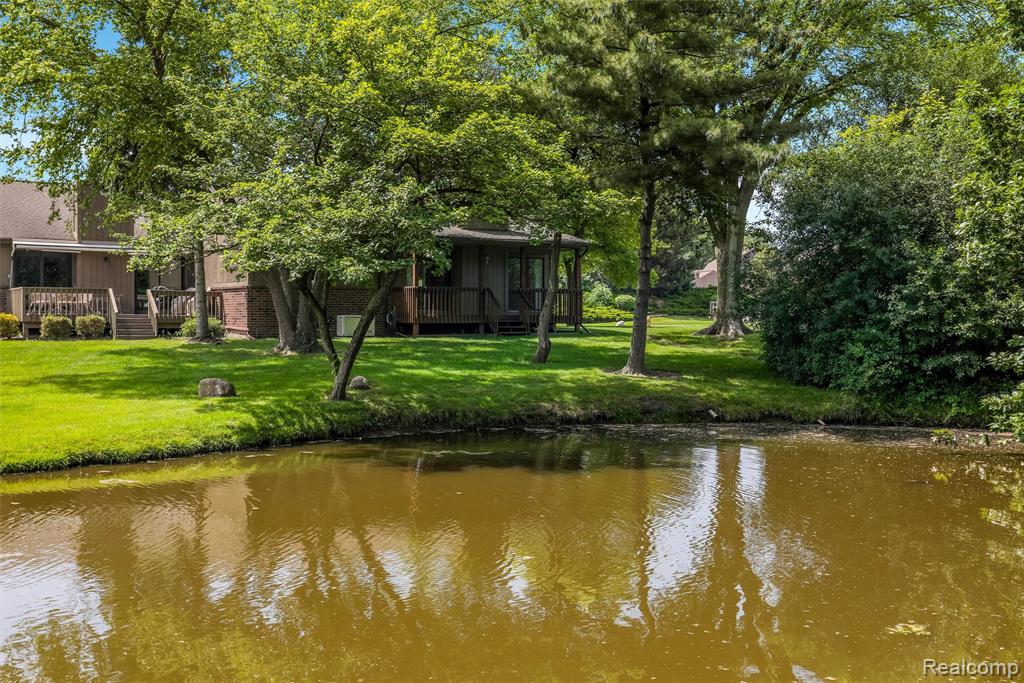 9735 Hawthorne Glen Drive, Grosse Ile, MI 48138 — Photo 25