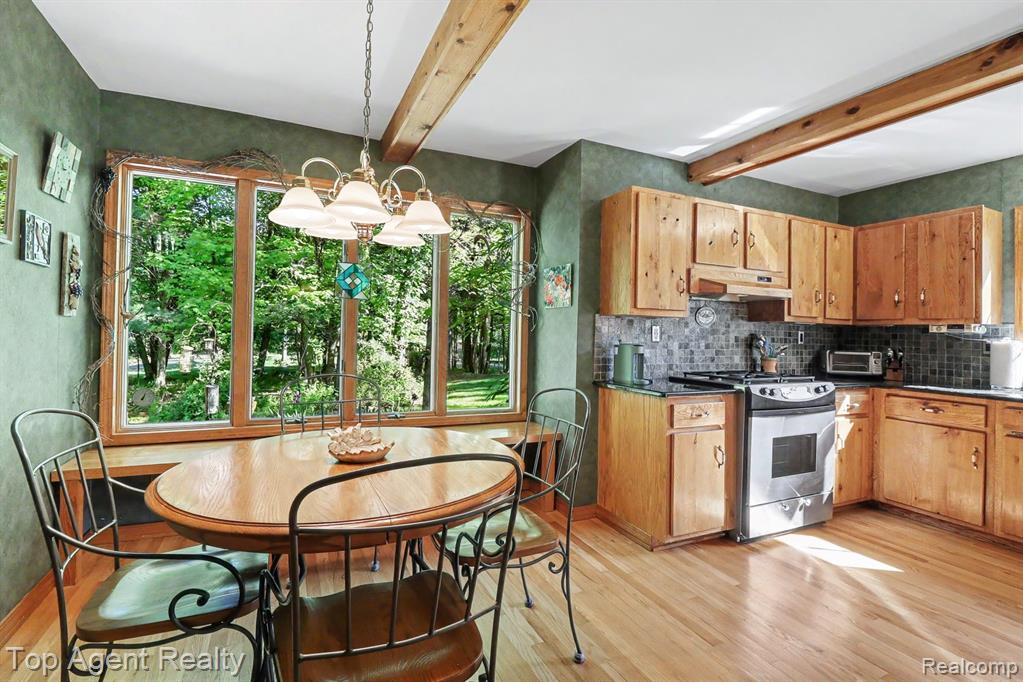 2411 Farmbrook Trail, Oxford, MI 48370 — Photo 7