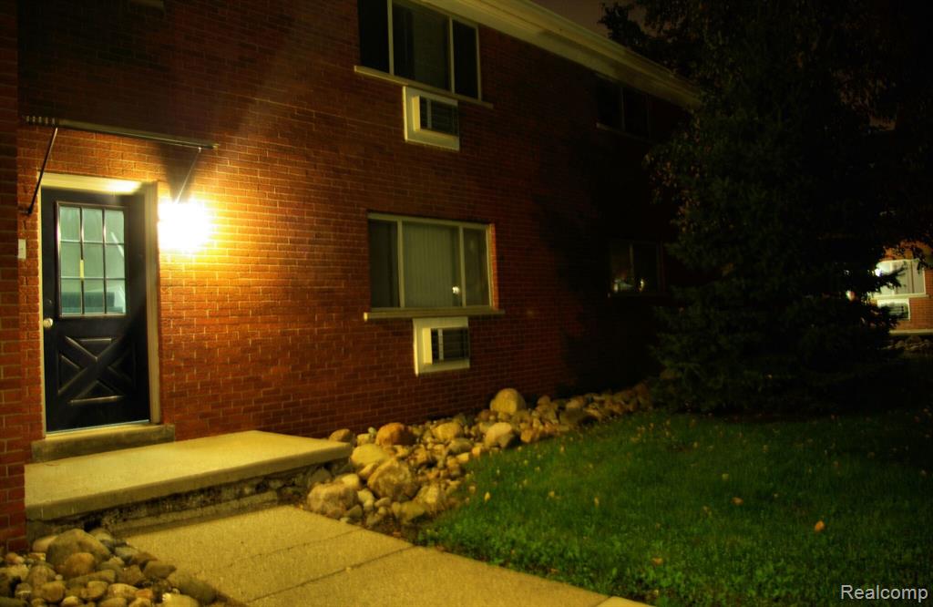 629 Maple Road, Clawson, MI — Photo 22