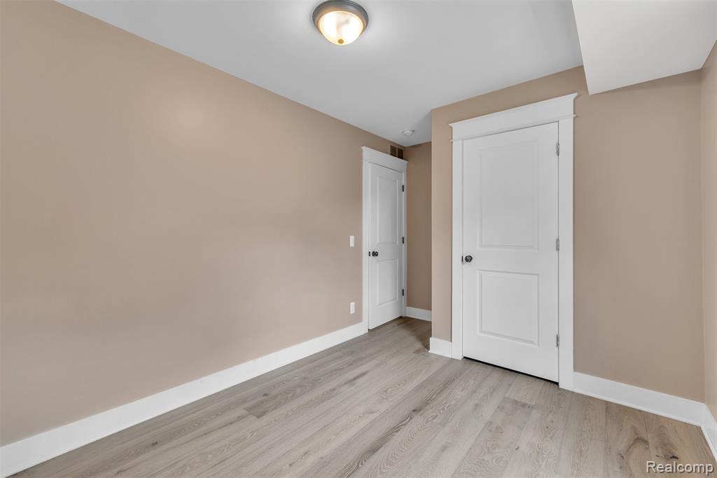 715 Gardenia Avenue, Royal Oak, MI 48067 — Photo 35