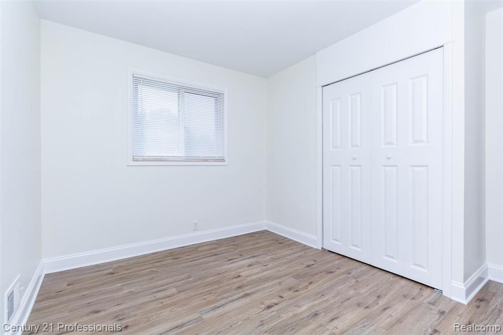 21892 Ehlert Avenue, Warren, MI 48089 — Photo 24
