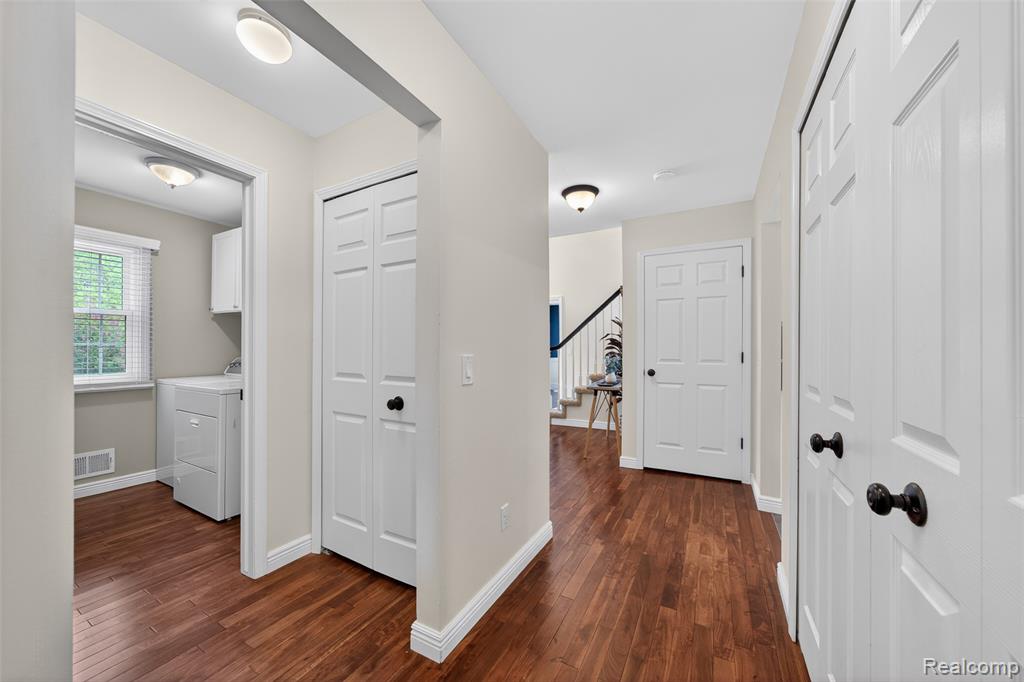 1427 Trailside Boulevard, Wixom, MI 48393 — Photo 10
