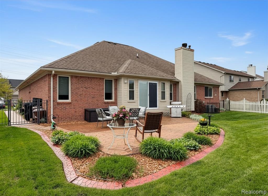 23601 Oakleigh Avenue, Woodhaven, MI 48183 — Photo 3