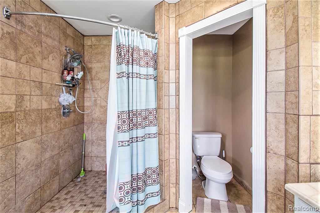 7471 Brewer Road, Flint, MI 48507 — Photo 24