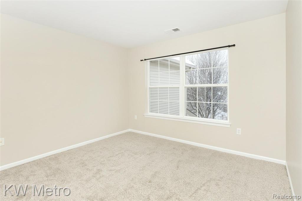 4121 Hampton Ridge Boulevard, Howell, MI 48843 — Photo 24