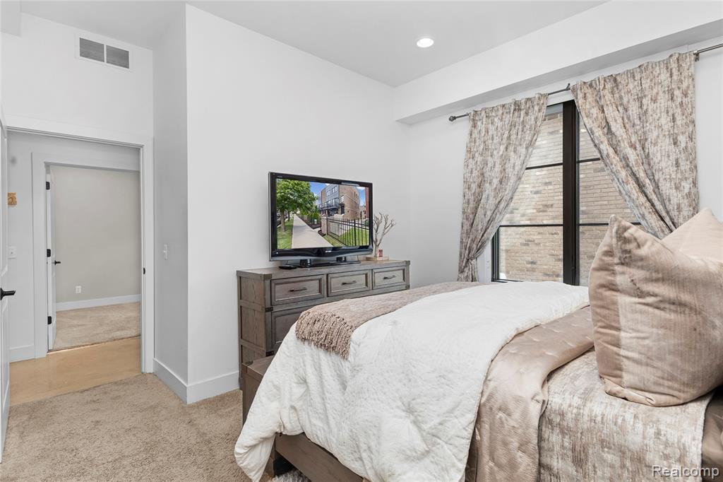 262 Mack Avenue, Detroit, MI 48201 — Photo 29