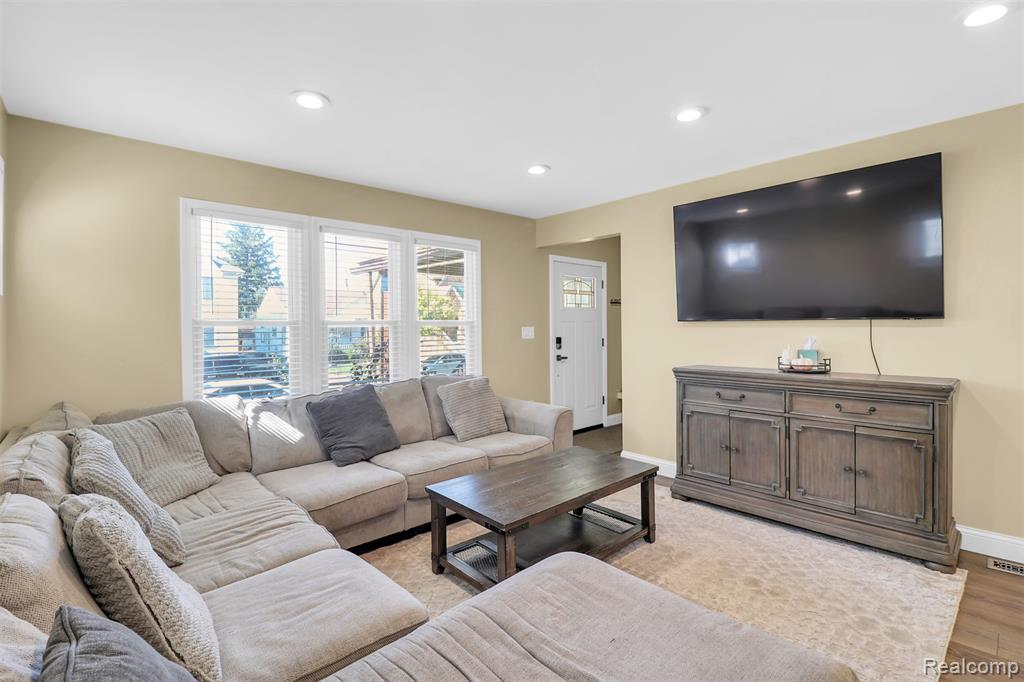7656 Neckel Street, Dearborn, MI 48126 — Photo 8