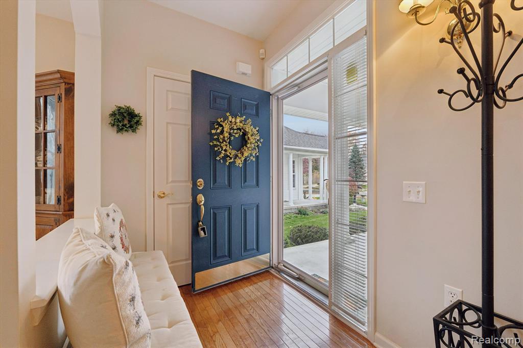 4035 Hillsdale Drive, Auburn Hills, MI 48326 — Photo 6