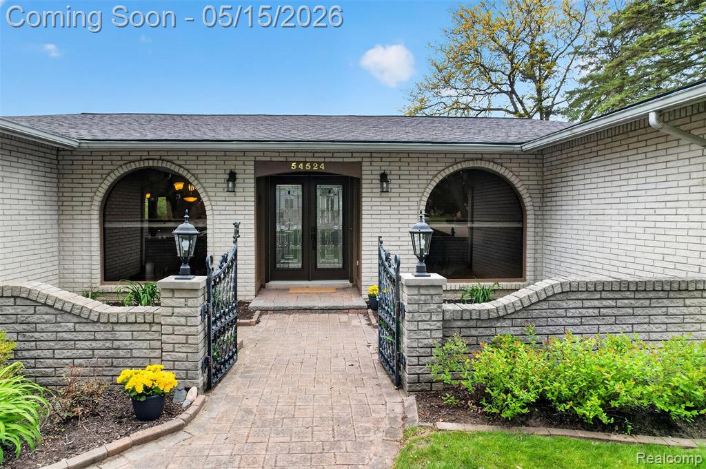 54524 Pocahontas Drive, Shelby Twp, MI 48315 — Photo 3