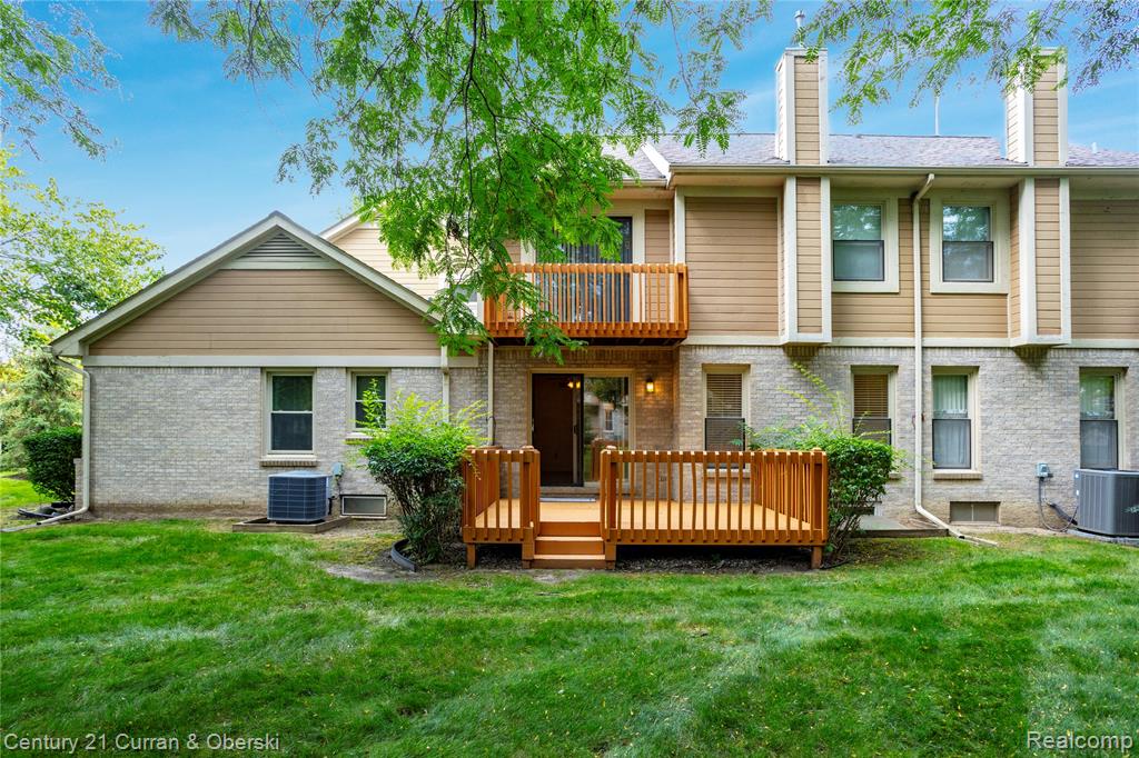 9429 Westwind Drive, Livonia, MI 48150 — Photo 37