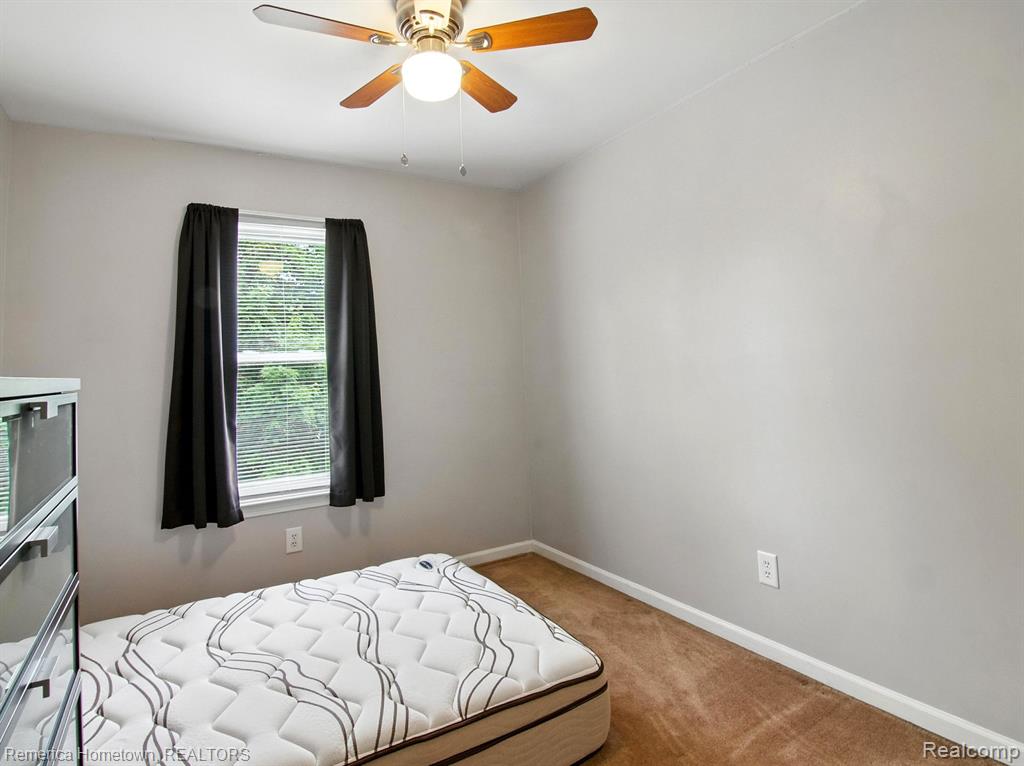 612 Bedford Drive, Westland, MI — Photo 15