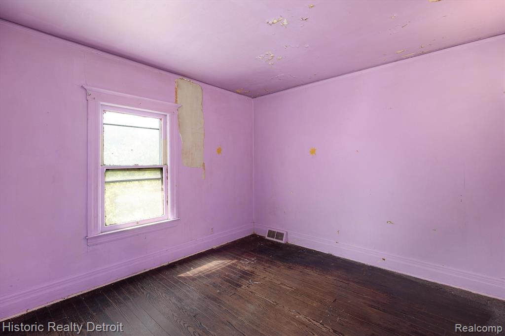 923 CALVERT Street, Detroit, MI 48202 — Photo 19