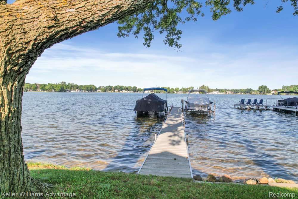 4253 Hunters Drive, Highland, MI 48356 — Photo 65