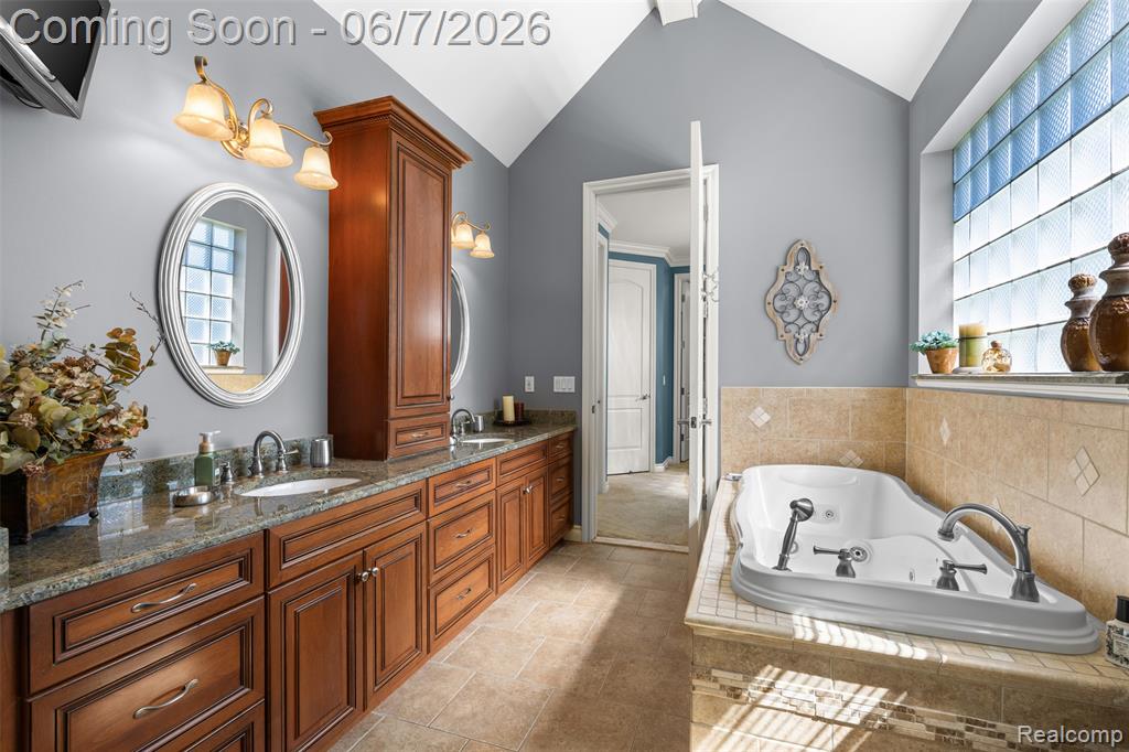 56074 Lario Court, Macomb, MI 48042 — Photo 23