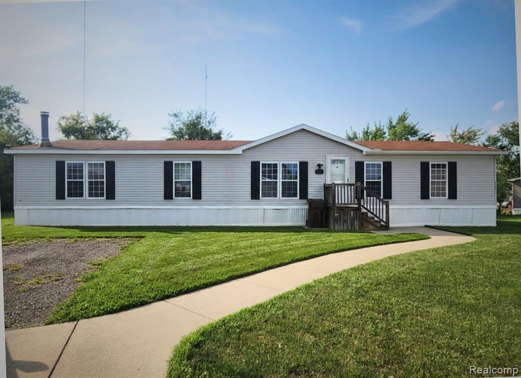 28868 Cherrywood, Flat Rock, MI 48134