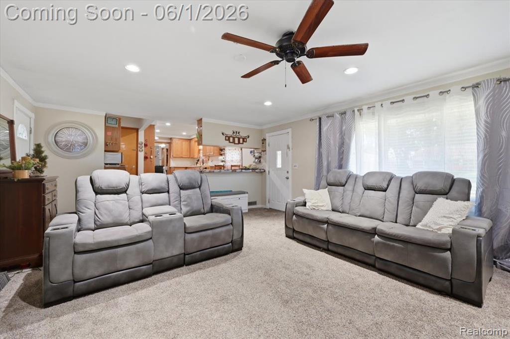 8271 Arnold Street, Dearborn Heights, MI 48127 — Photo 16